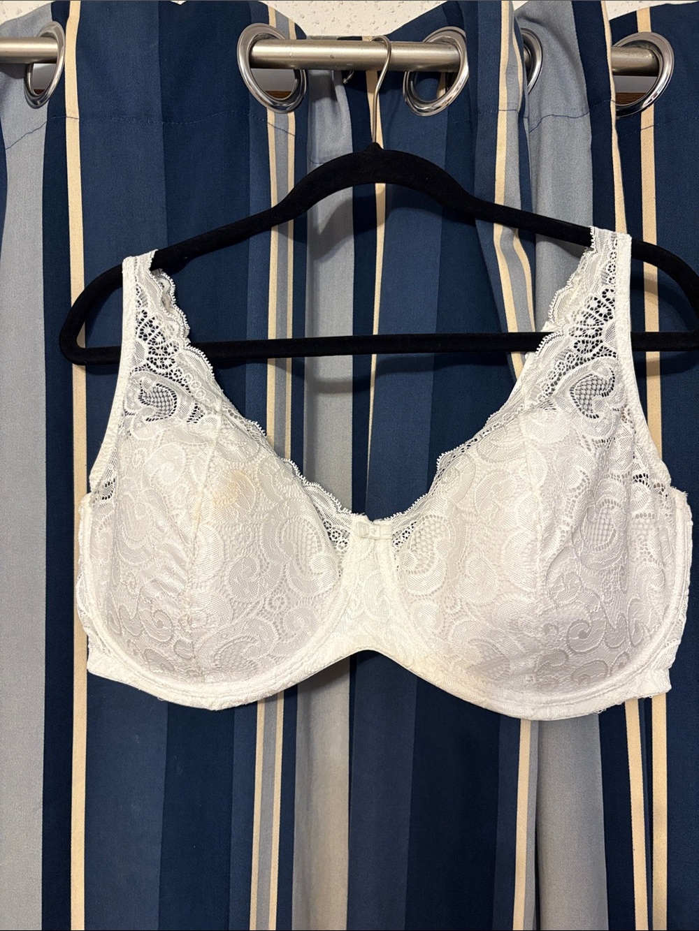White lacy Playtex bra, 42DD